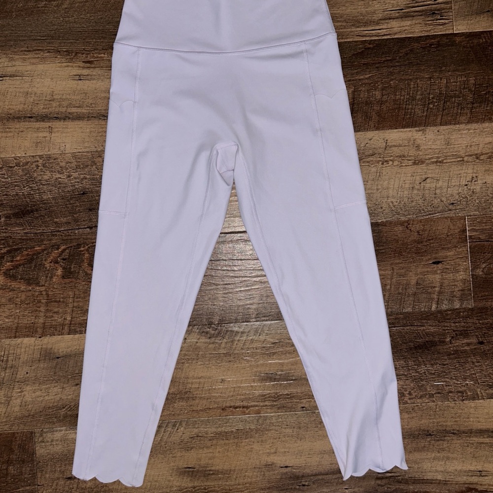 Aerie Women Lilac Scalloped Leggings